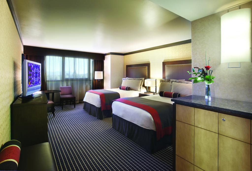 Cactus Petes Resort & Horseshu Hotel Jackpot Phòng bức ảnh